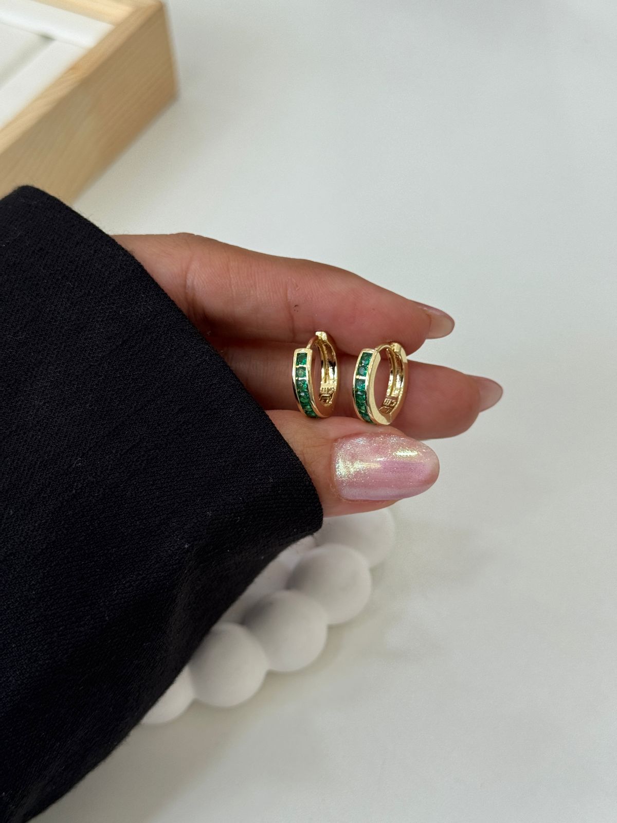 Argolla dorada con verde