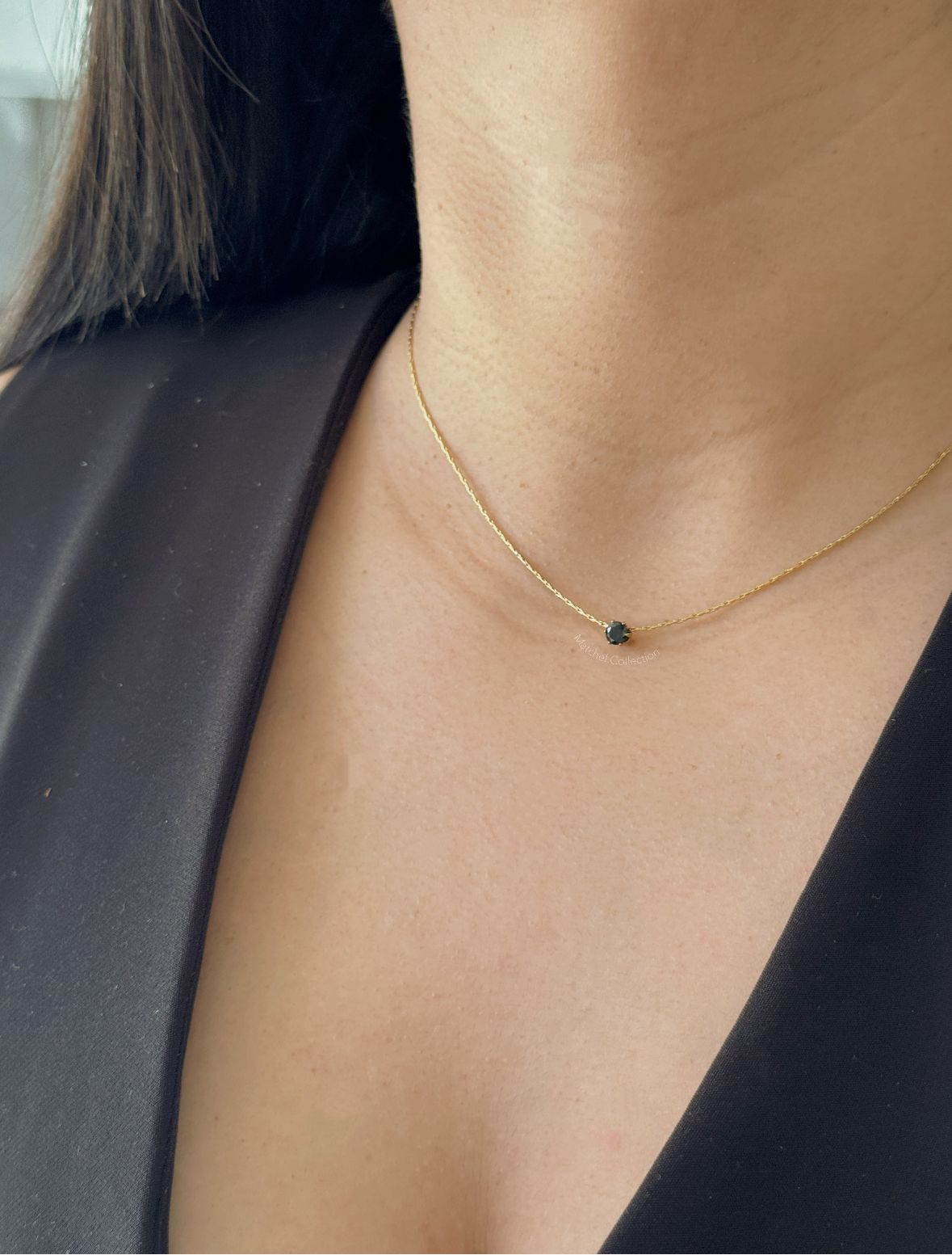 Collar Punto de Luz Negro